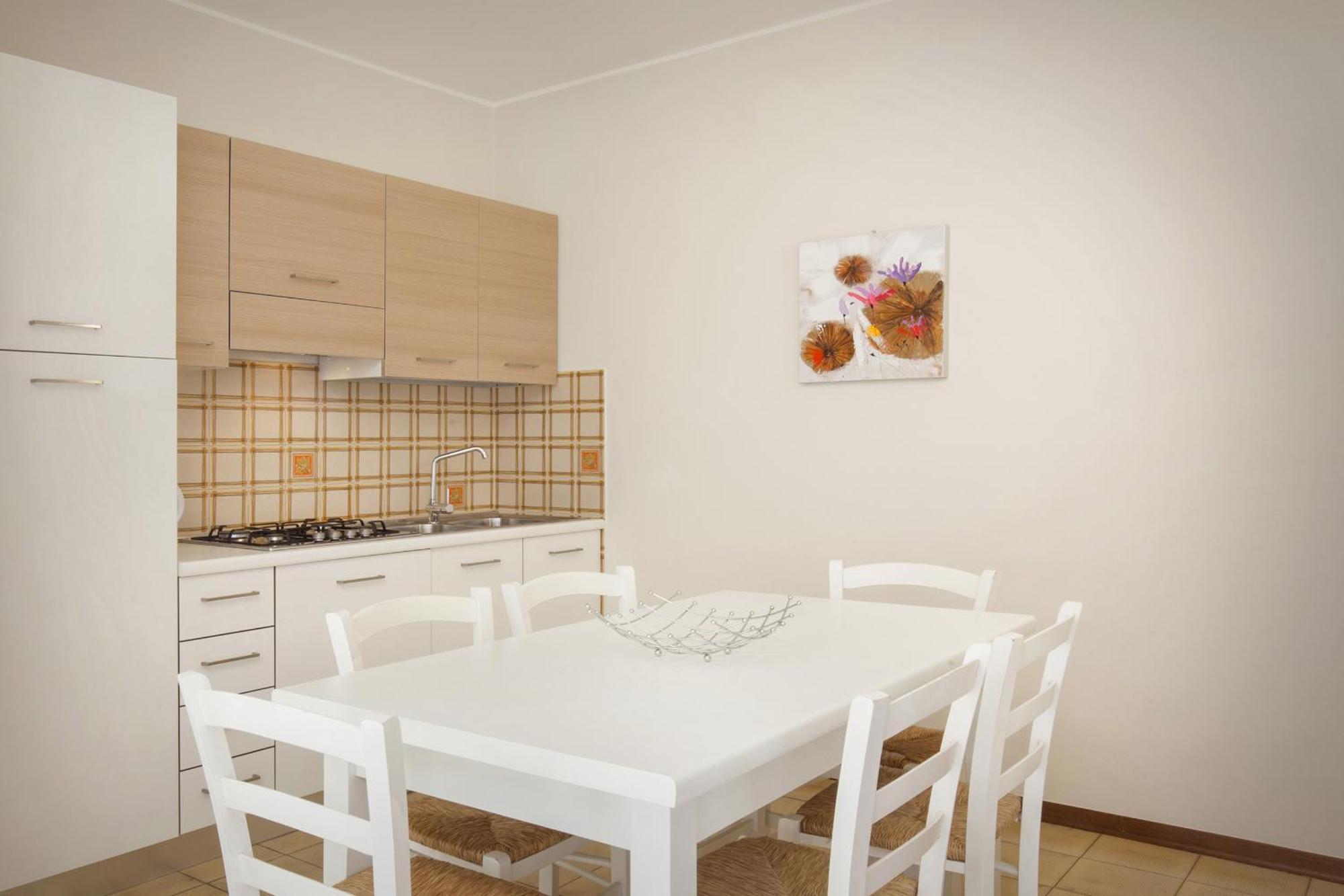 Apartment Rosa Cinderella Lazise Exterior photo