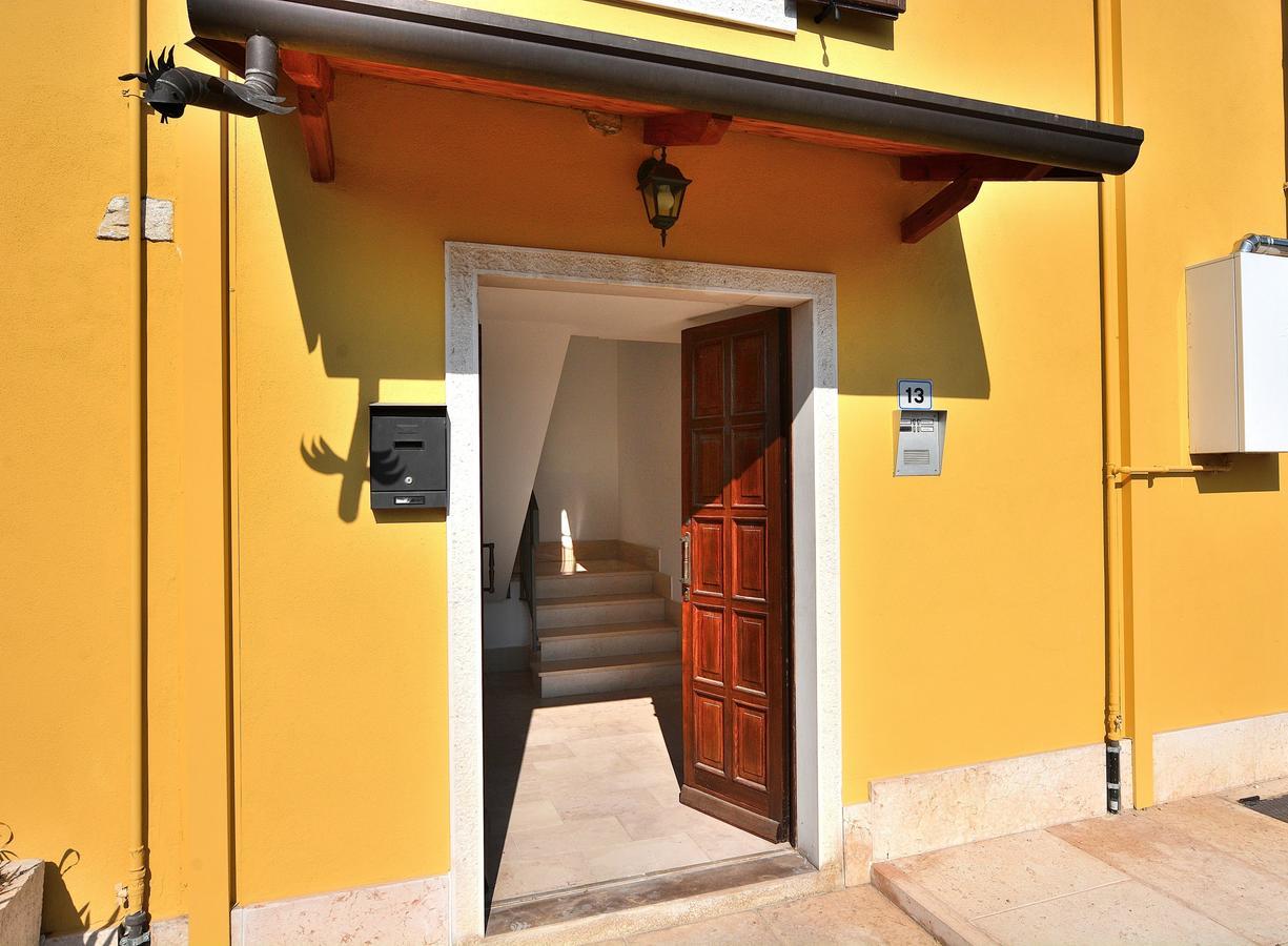Apartment Rosa Cinderella Lazise Exterior photo
